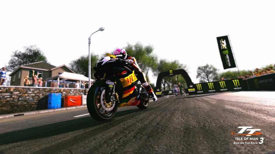 TT Isle Of Man: Ride on the Edge 3 screenshot 3